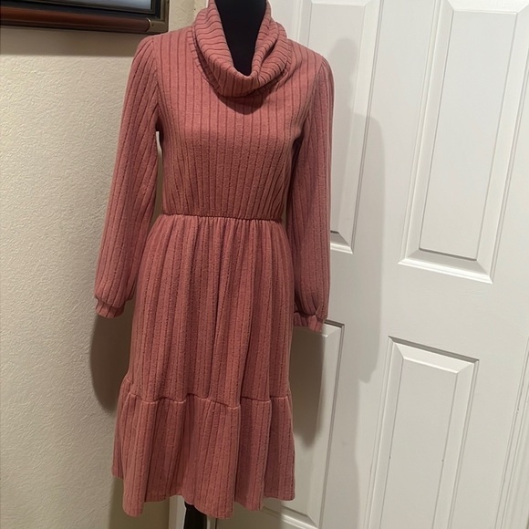 GILLI ROSE COLOR KNIT DRESS SIZE S - Picture 1 of 6